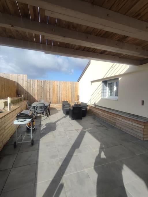 Appartement 100M2, Independant Dans Notre Maison Garennes-sur-Eure Bagian luar foto