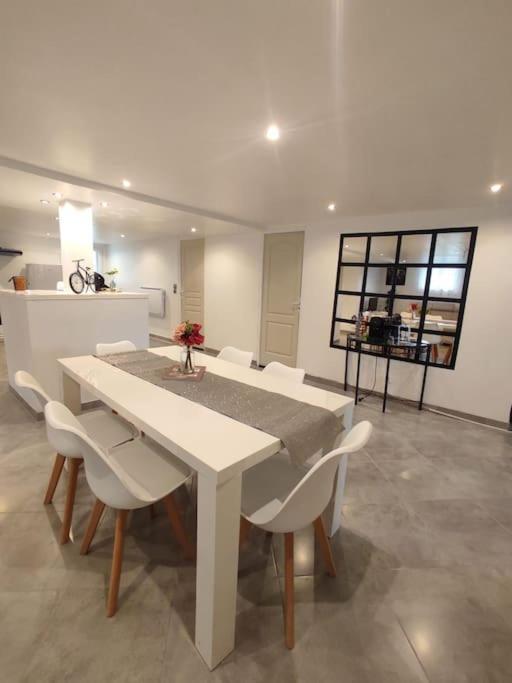 Appartement 100M2, Independant Dans Notre Maison Garennes-sur-Eure Bagian luar foto