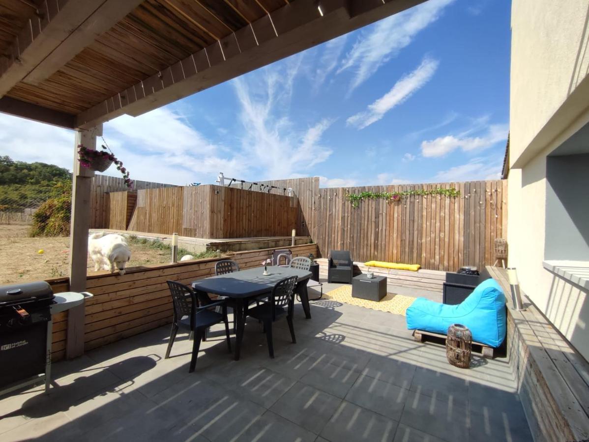Appartement 100M2, Independant Dans Notre Maison Garennes-sur-Eure Bagian luar foto