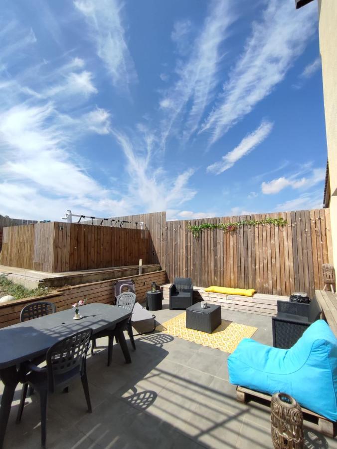 Appartement 100M2, Independant Dans Notre Maison Garennes-sur-Eure Bagian luar foto