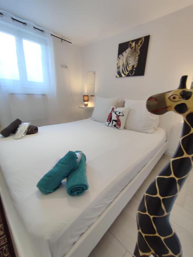 Appartement 100M2, Independant Dans Notre Maison Garennes-sur-Eure Bagian luar foto