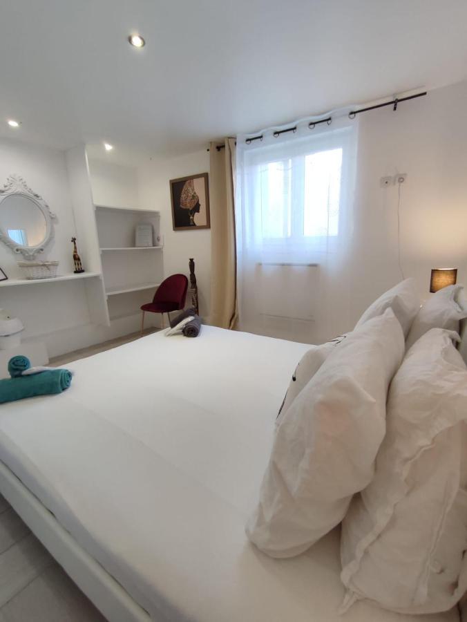 Appartement 100M2, Independant Dans Notre Maison Garennes-sur-Eure Bagian luar foto