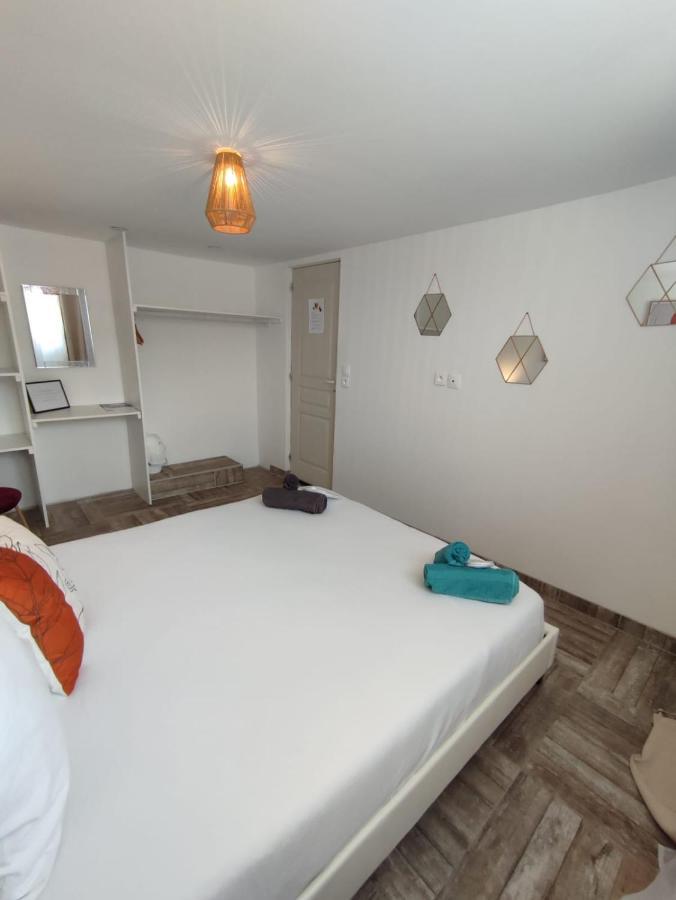 Appartement 100M2, Independant Dans Notre Maison Garennes-sur-Eure Bagian luar foto