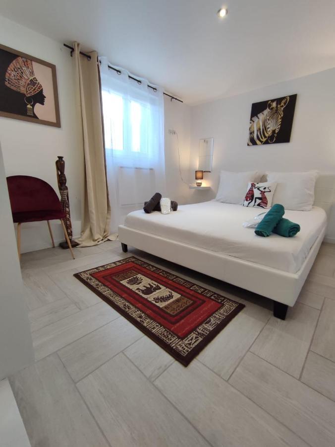 Appartement 100M2, Independant Dans Notre Maison Garennes-sur-Eure Bagian luar foto